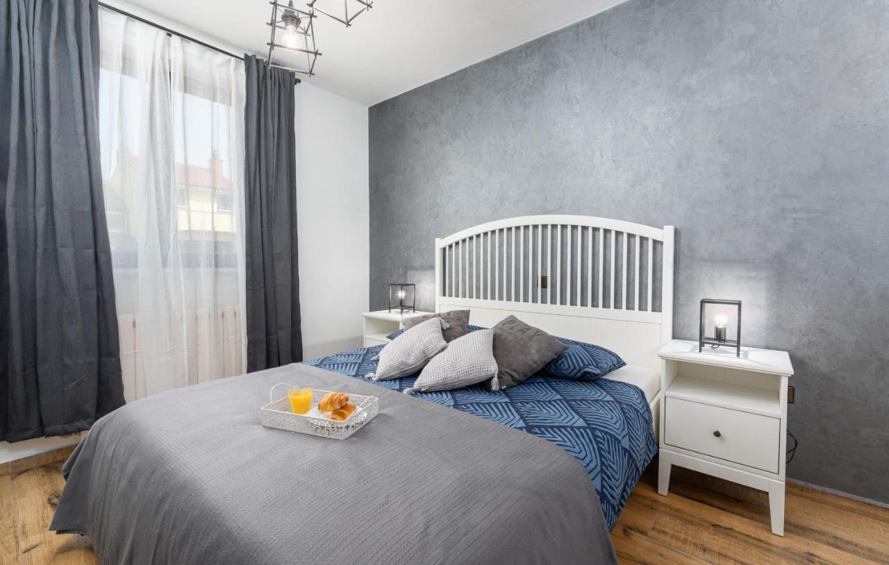 Apartments Ariana Umag Exteriör bild