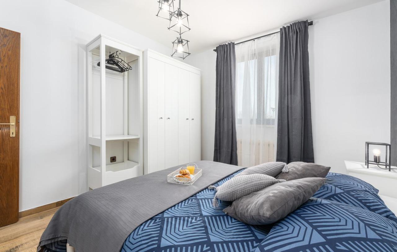 Apartments Ariana Umag Exteriör bild